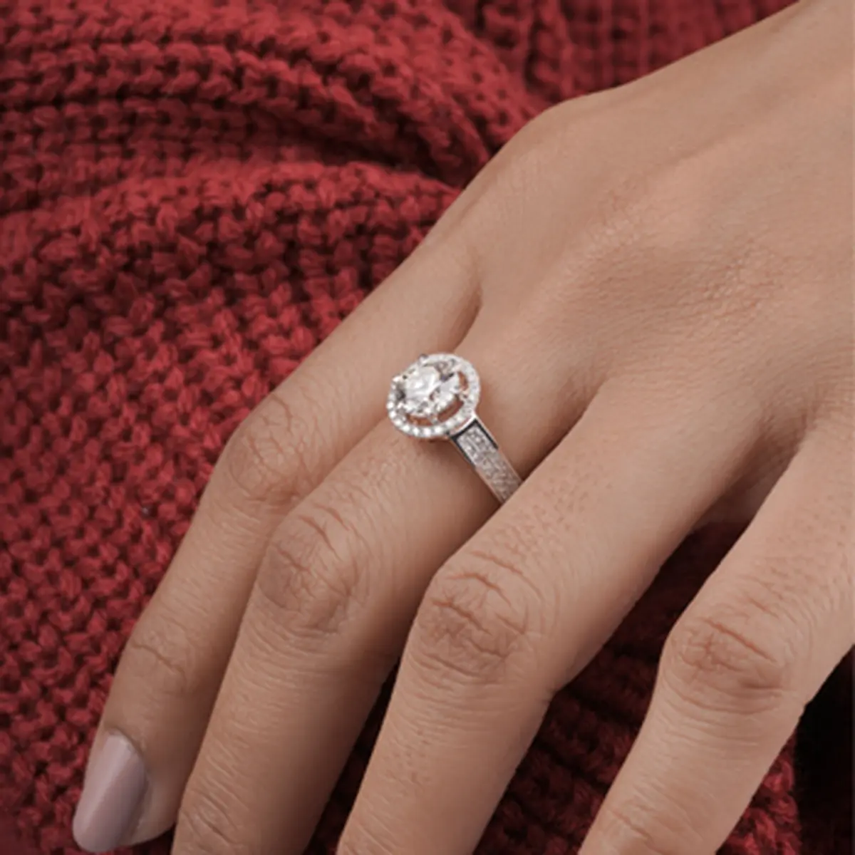 1.30 Carat Round Diamond Heroine Halo Ring