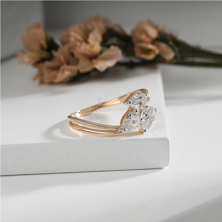 Luxury Triple Diamond Gold Ring – Unique Pear Cut Design