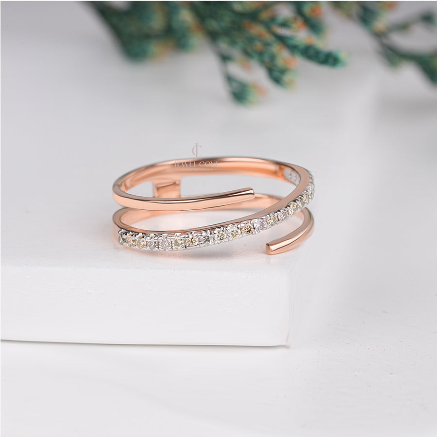 Stylish Spiral Round Lab Grown Band | IGI Certified | E-F Color | VVS- VS Clarity