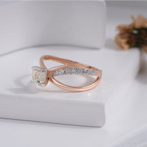 Emerald Square Criss Cross Moissanite Ring | IGI Certified | E-F Color | VVS- VS Clarity