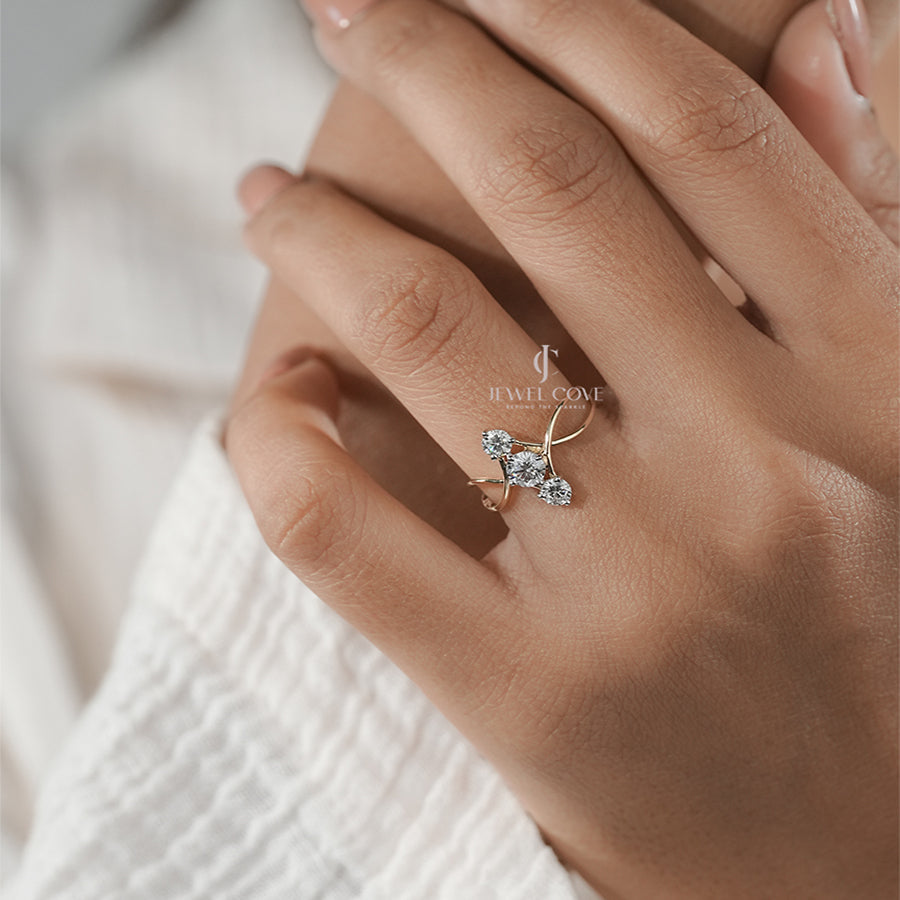 Stylish Gold Band with Three Brilliant Round Cut Diamonds