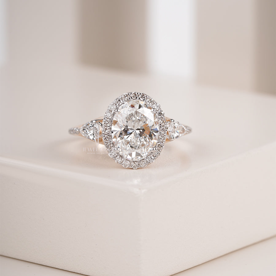 Luxury Oval Cut Diamond Ring for Women – Halo Engagement Ring in White Gold