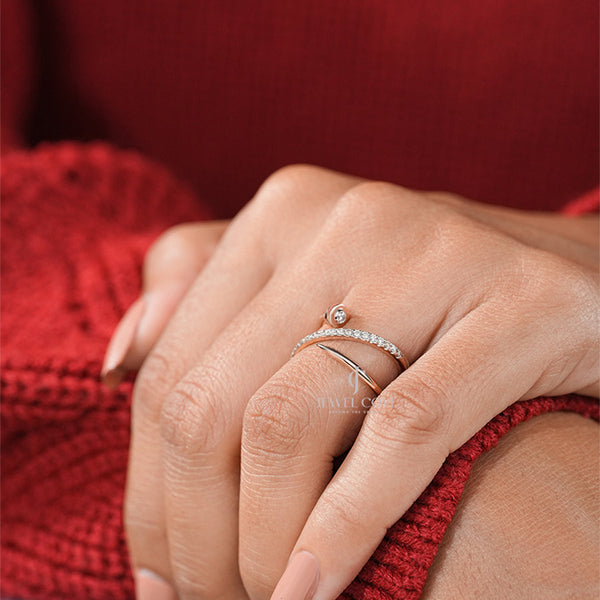 0.7tcw Round Cartier Moissanite Diamond Ring | IGI Certified | E-F Color | VVS- VS Clarity