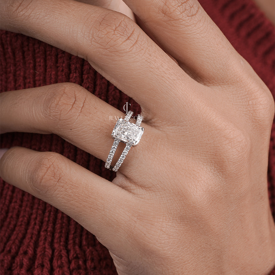 Radiant And Round Moissanite Diamond Tinsel Engagement Ring