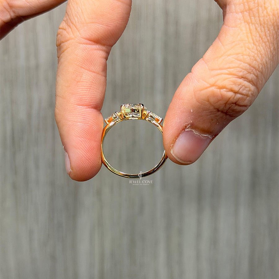 Three Stone Round Diamond Ring | Engagement Ring | Lab Grown Diamonds | IGI Certified