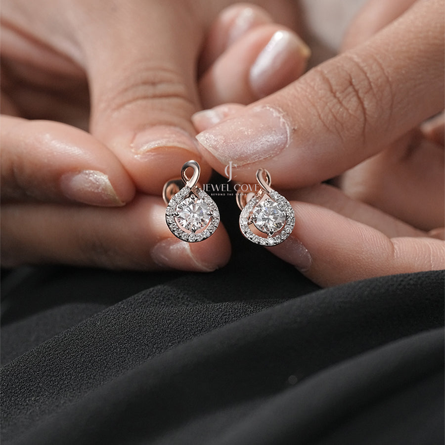 Timeless Stud Earrings with Round Brilliant and Pave Halo