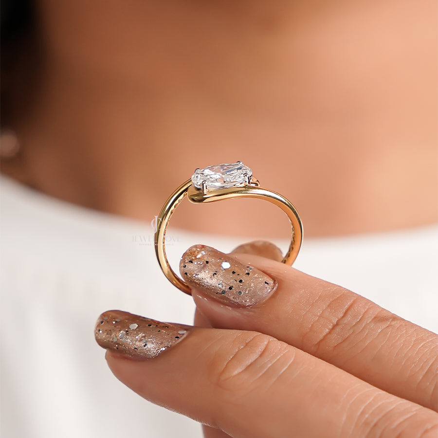 1 CT Oval IGI Certified Lab Grown Diamond Split Shank Ring | IGI Certified