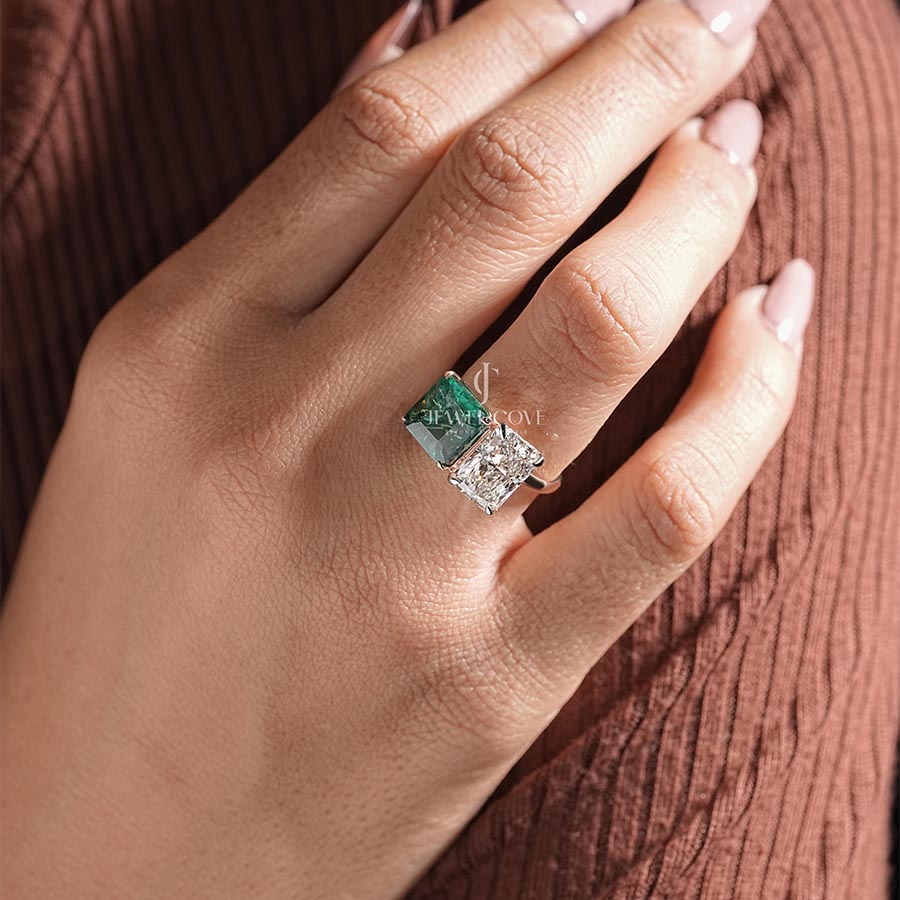 Two Stone Emerald Solitaire Lab Grown With Green Stone Ring | IGI Certified | E-F Color | VVS- VS Clarity