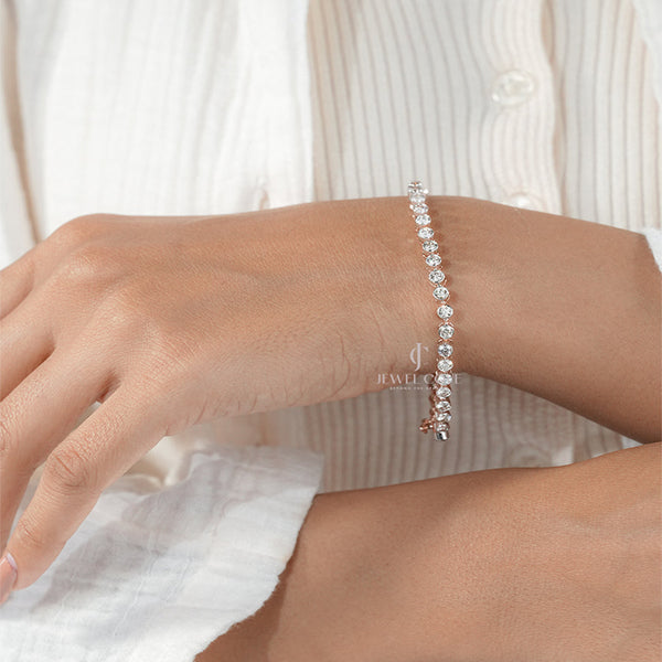 Round Bezel Set Lab Grown Tennis Bracelet | EF Color | VVS-VS Clarity | IGI Certified
