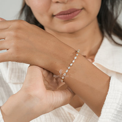 Delicate Gold Bracelet with Round and Princess Cut Diamonds