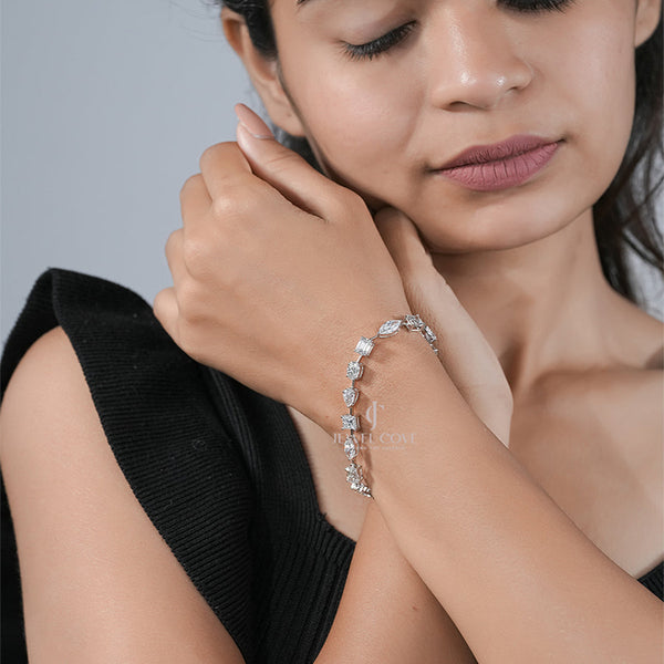 Multi-Cut Lab Grown Diamond Linked Bracelet, EF Color, VVS-VS Clarity, IGI Certificate