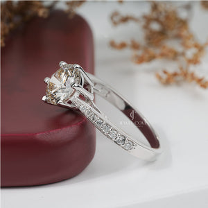 Round Cut Lab Grown Diamond Engagement Ring with Side Stones | IGI Certified | E-F Color | VVS–VS Clarity