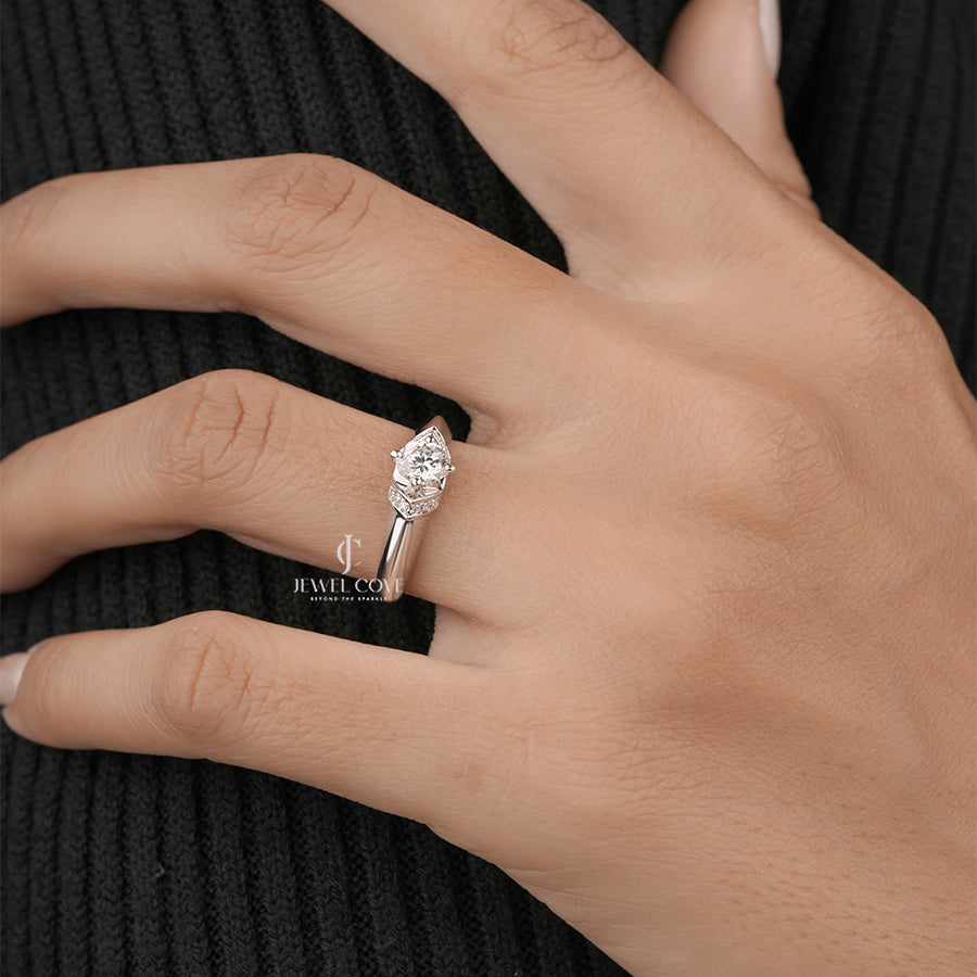 Stylish Round Diamond Ring for Women – White Gold Engagement Ring