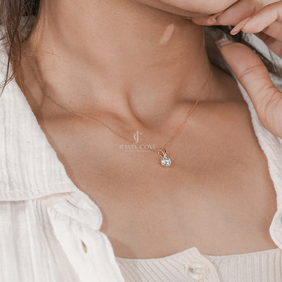 Classic Solitaire Round Cut Diamond Pendant in Rose Gold (ONLY PENDENT)