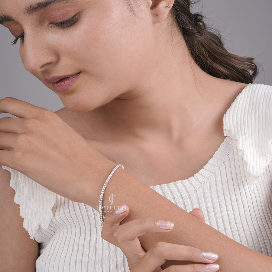 Classic Round Moissanite Diamond Tennis Bracelet in White Gold, Elegant Everyday Luxury Jewelry
