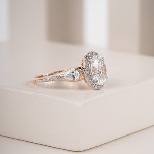 2.5CT Oval Halo Lab Grown Wedding Ring | IGI Certified | E-F Color | VVS- VS Clarity