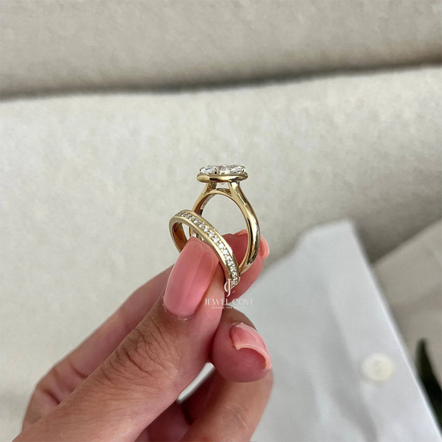 2 CT Elongated Oval IGI Certified Diamond Cathedral Setting Bridal Ring Set | Lab Grown Diamond