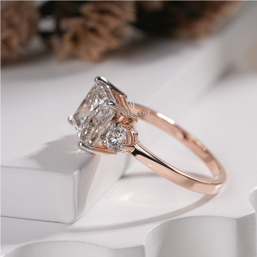 Princess and Round | Three Stone Lab Grown Ring | IGI Certified | E-F Color | VVS- VS Clarity