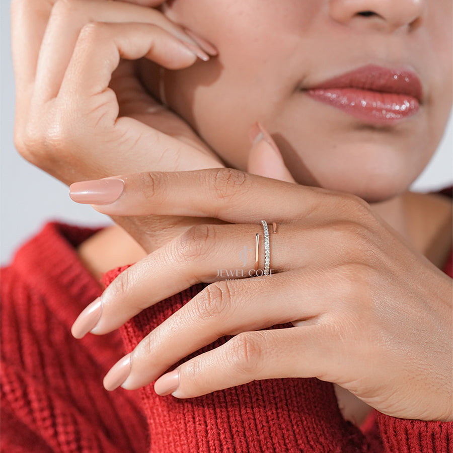 Elegant Spiral Diamond Ring in Rose Gold – 0.40 Carat