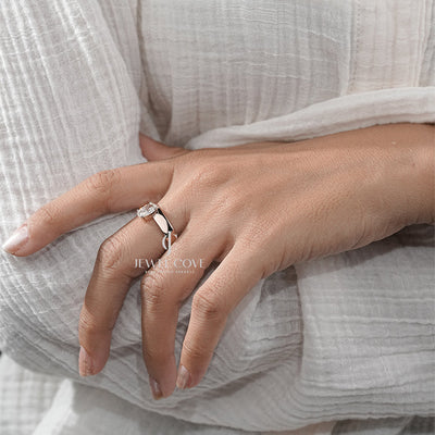 Sophisticated Oval-Cut Diamond Solitaire Engagement Ring