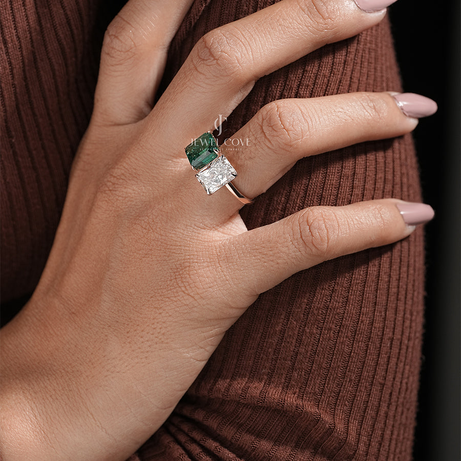 Karina Emerald Solitaire Diamond With Green Stone Ring