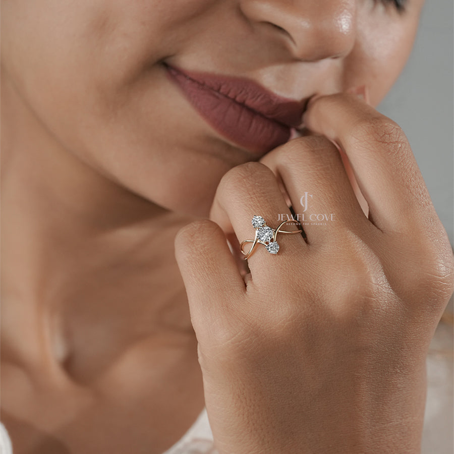 Stylish Gold Band with Three Brilliant Round Cut Diamonds