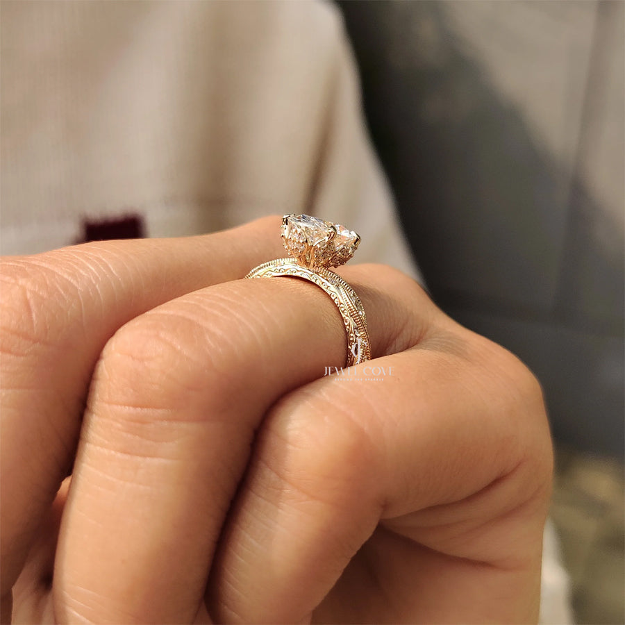 2CT Vintage Art Deco Oval Cut Diamond Ring | Lab Grown Diamonds | IGI Certified