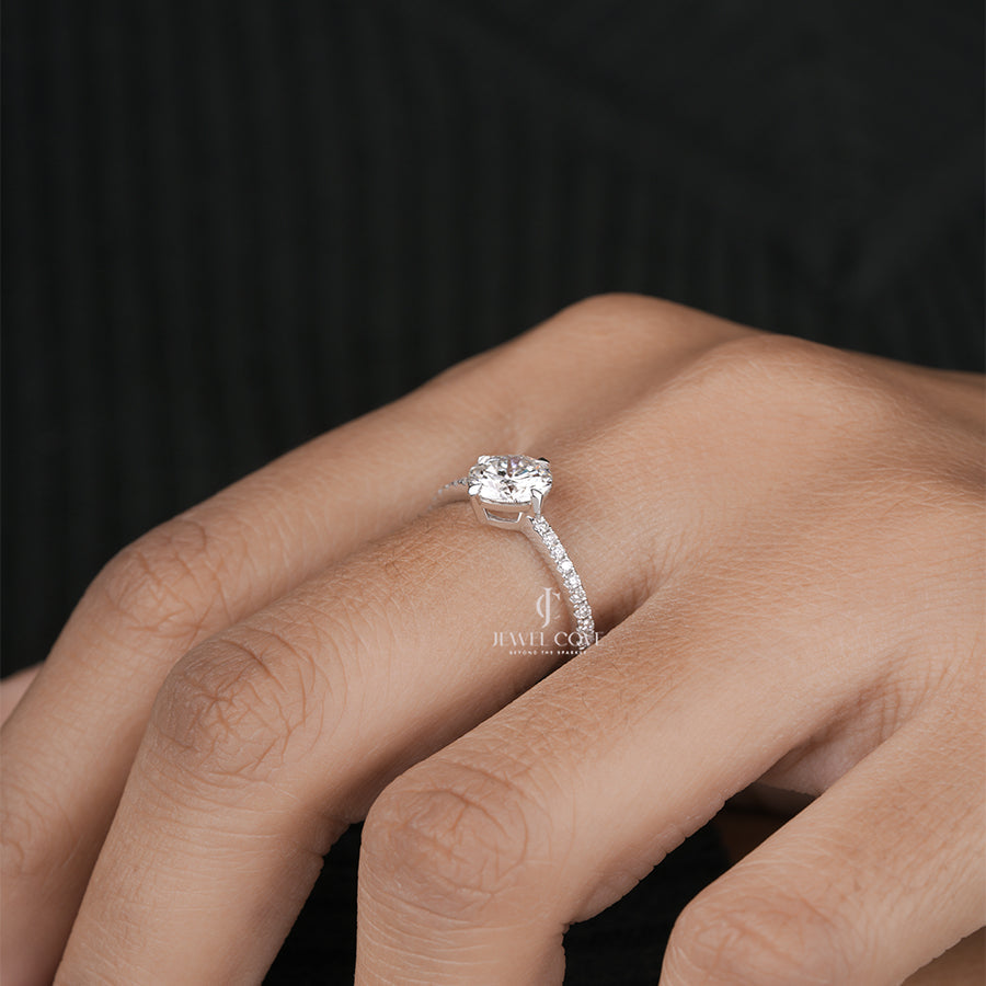 Round Brilliant Cut Diamond Engagement Ring for Women in White Gold