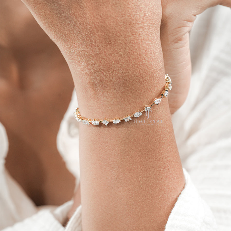 Delicate Gold Bracelet with Round and Princess Cut Diamonds