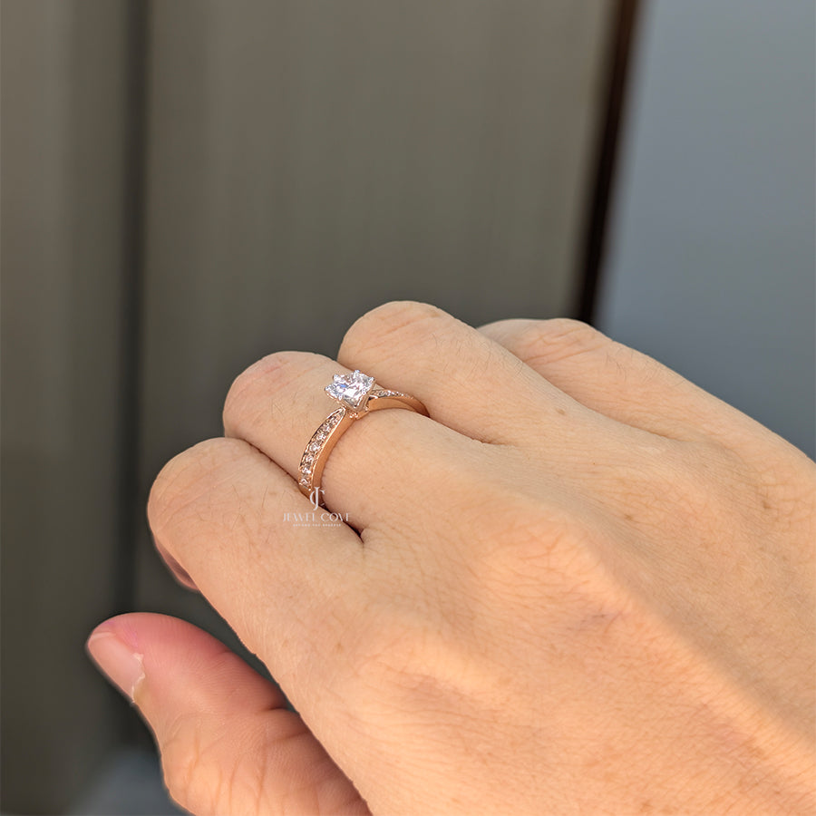 Round Solitaire Ring | Engagement Ring | Lab Grown Diamonds | IGI Certified
