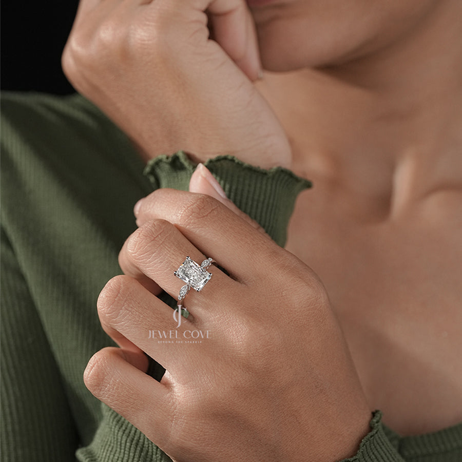 Exquisite Radiant Diamond Solitaire Ring in White Gold with Accent Stones