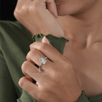 Exquisite Radiant Diamond Solitaire Ring in White Gold with Accent Stones