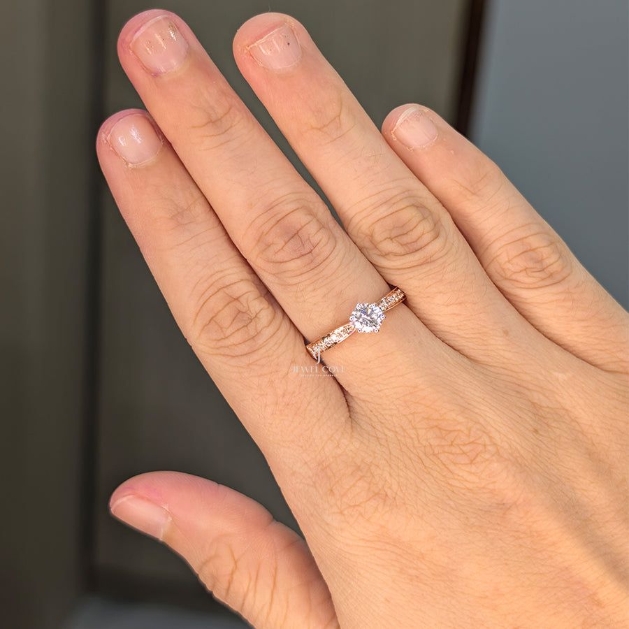 Round Solitaire Ring | Engagement Ring | Lab Grown Diamonds | IGI Certified