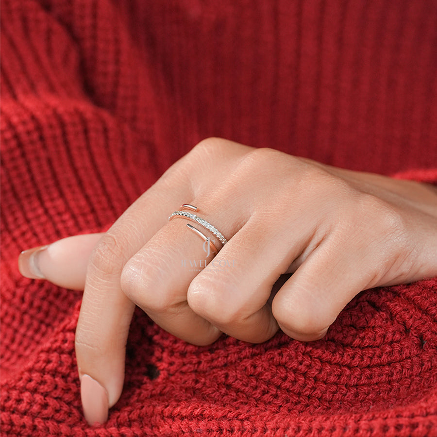 Elegant Spiral Diamond Ring in Rose Gold – 0.40 Carat