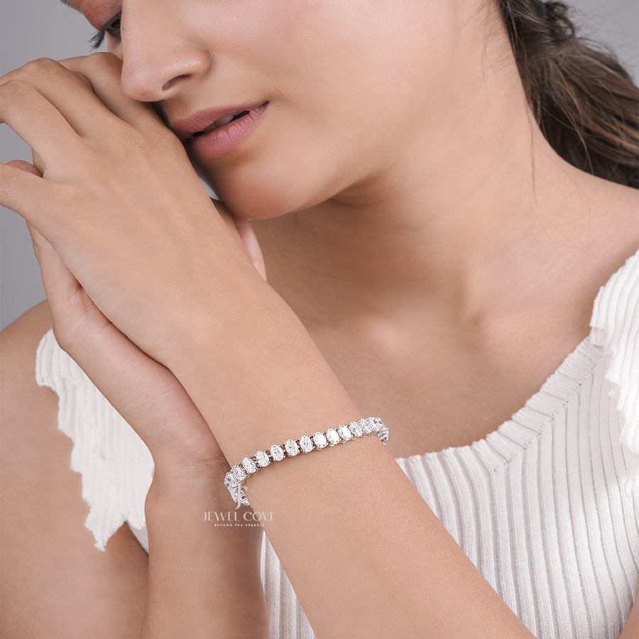 Elegant Oval Cut Moissanite Diamond Tennis Bracelet in White Gold, Timeless Luxury Jewelry Design