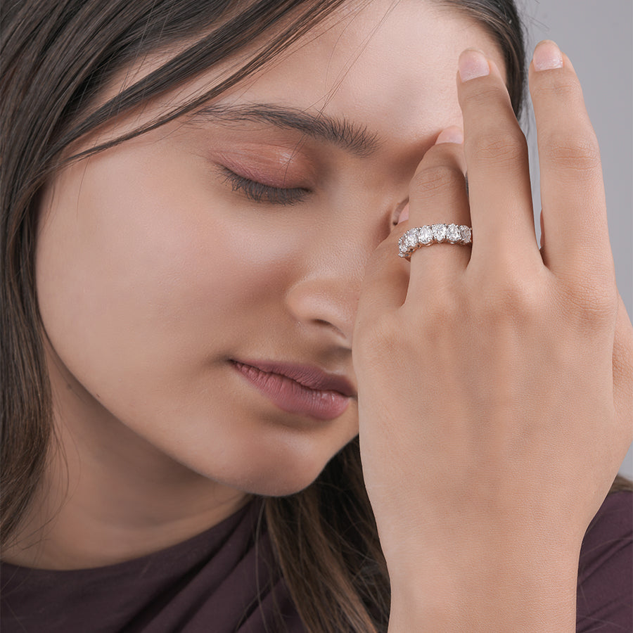 Rose Gold Pear Shape Moissanite Diamond Band – Seven-Stone Shared-Prong Ring for Wedding