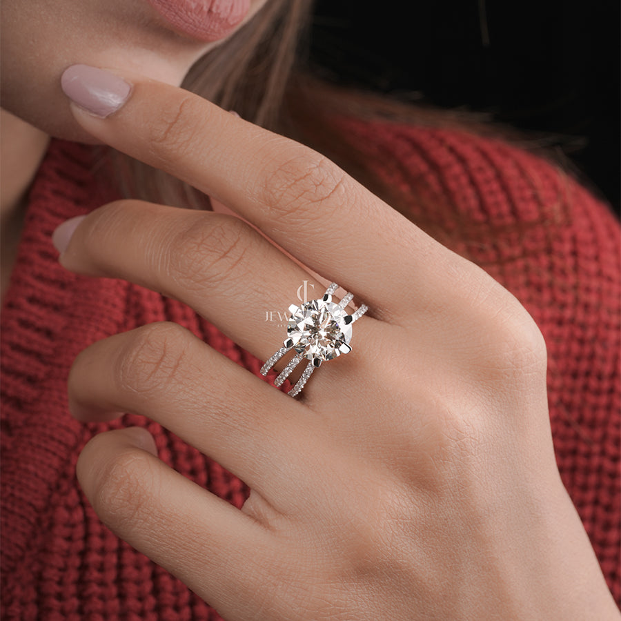 Serene Streaks Solitaire Ring Moissanite Diamond Engagement Ring