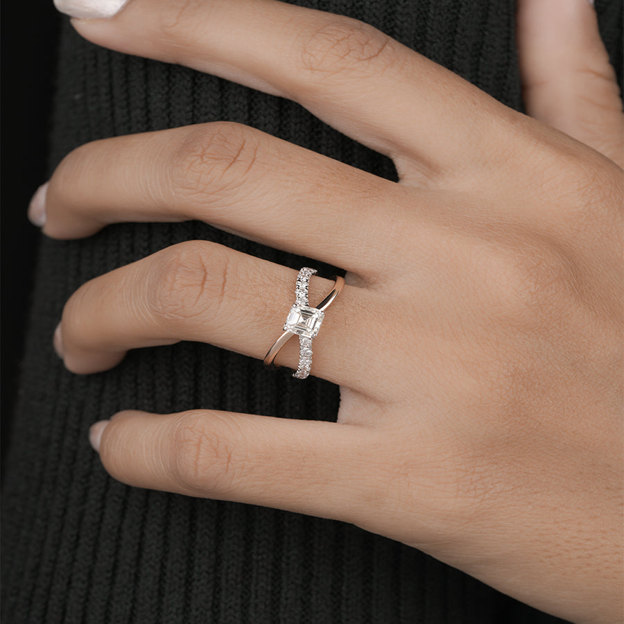 Emerald Square Criss Cross Lab Grown Ring | IGI Certified | E-F Color | VVS- VS Clarity