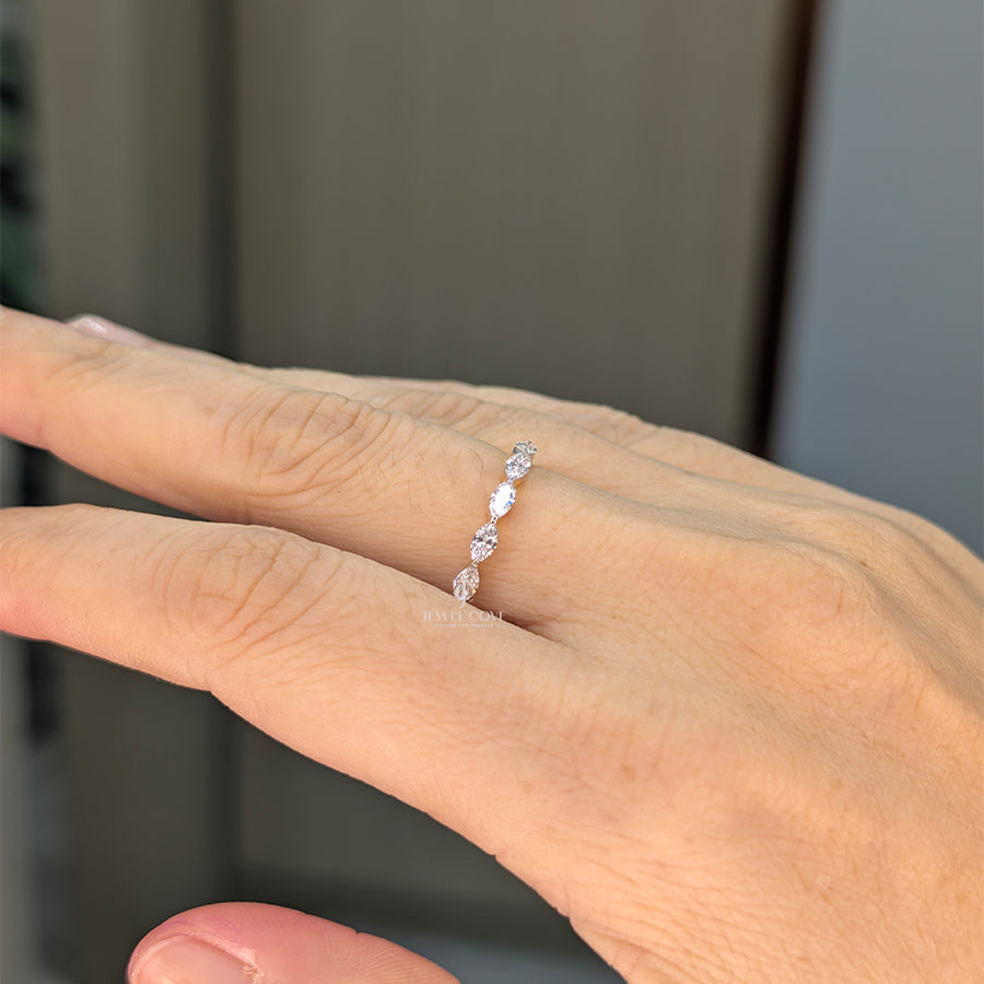Marquise Stackable Wedding Band | Lab Grown Diamonds | IGI Certified