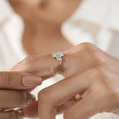 Luxury Triple Diamond Gold Ring – Unique Pear Cut Design