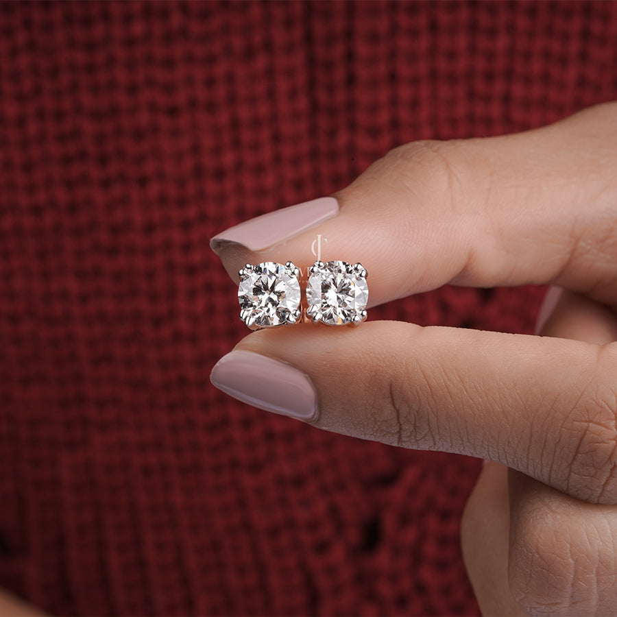 1.50 Carat Round Diamond Brauny Stud Earring