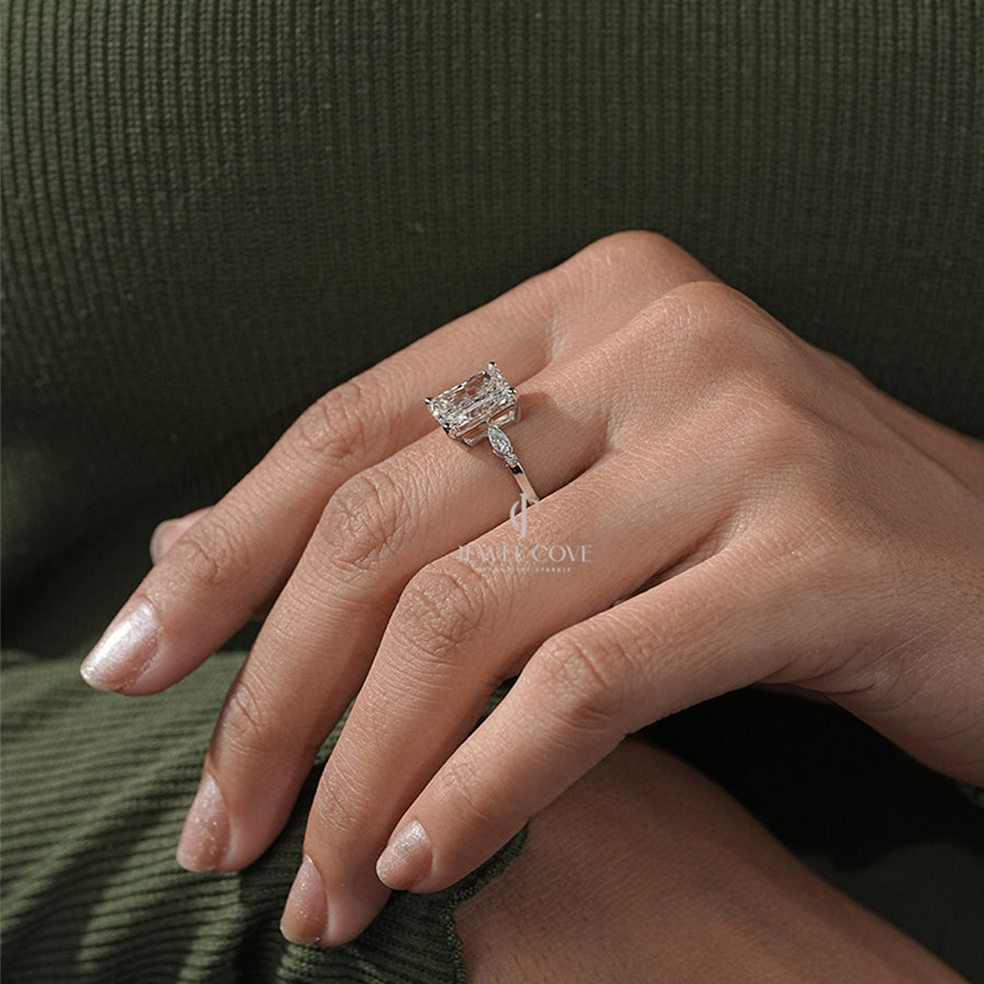 Exquisite Radiant Moissanite Diamond Solitaire Ring in White Gold with Accent Stones