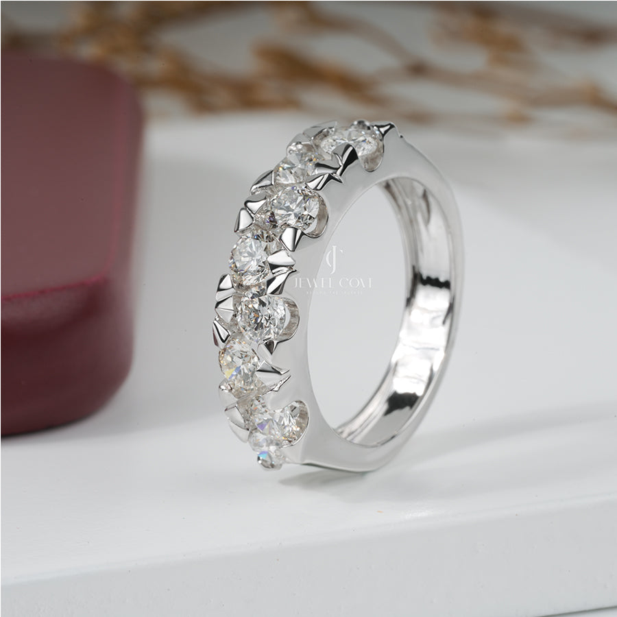 Two Cross Pretty Women Fashionable Wedding Band