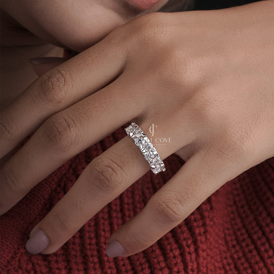 Two Cross Pretty Women Fashionable Wedding Band