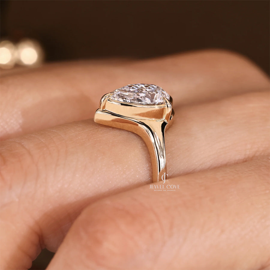Pear Cut Diamond Ring in Solitaire Setting Moissanite Ring | IGI Certified