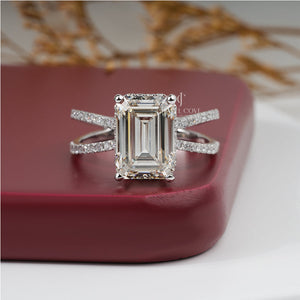 4CT Emerald Moissanite Diamond Engagement Ring For Her, E-F Color, VVS/VS Clarity, IGI Certified