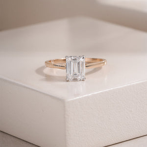1.5CT Emerald Solitaire Lab Grown Minimalist Shank Yellow Gold Ring | IGI Certified
