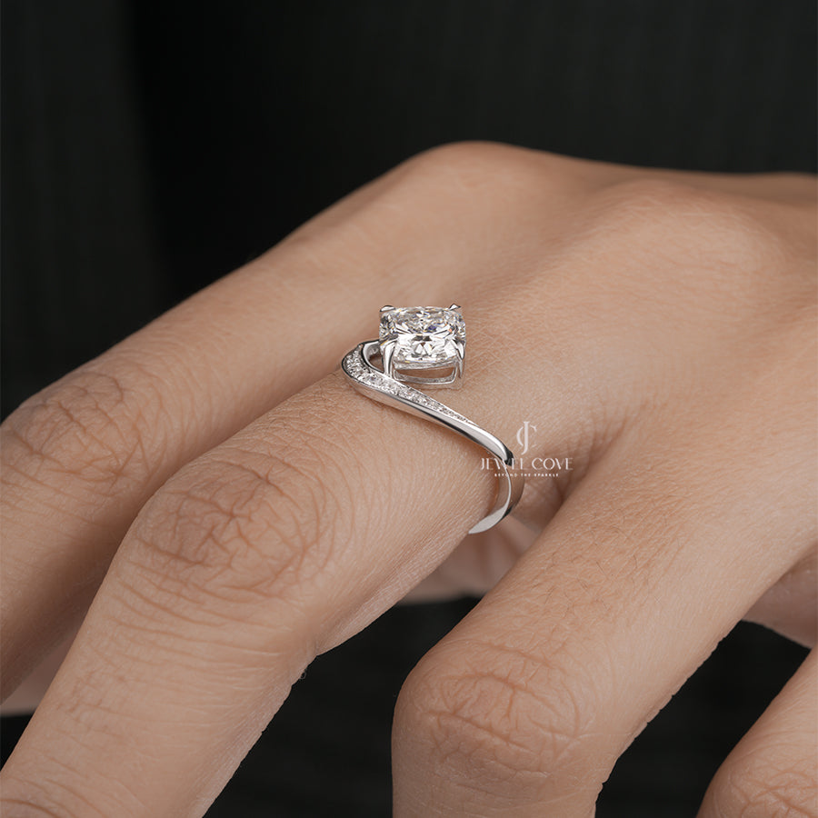 1.6CT Cushion Waves Lab Grown Wedding Ring | IGI Certified | E-F Color | VVS- VS Clarity