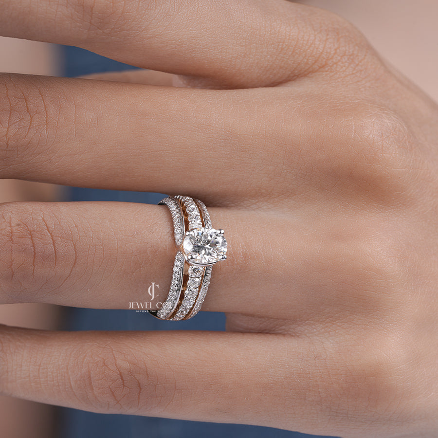 Round Brilliant Lab Diamond Engagement Ring with Split Pave Band in Yellow Gold | Luxury Bridal Jewelry