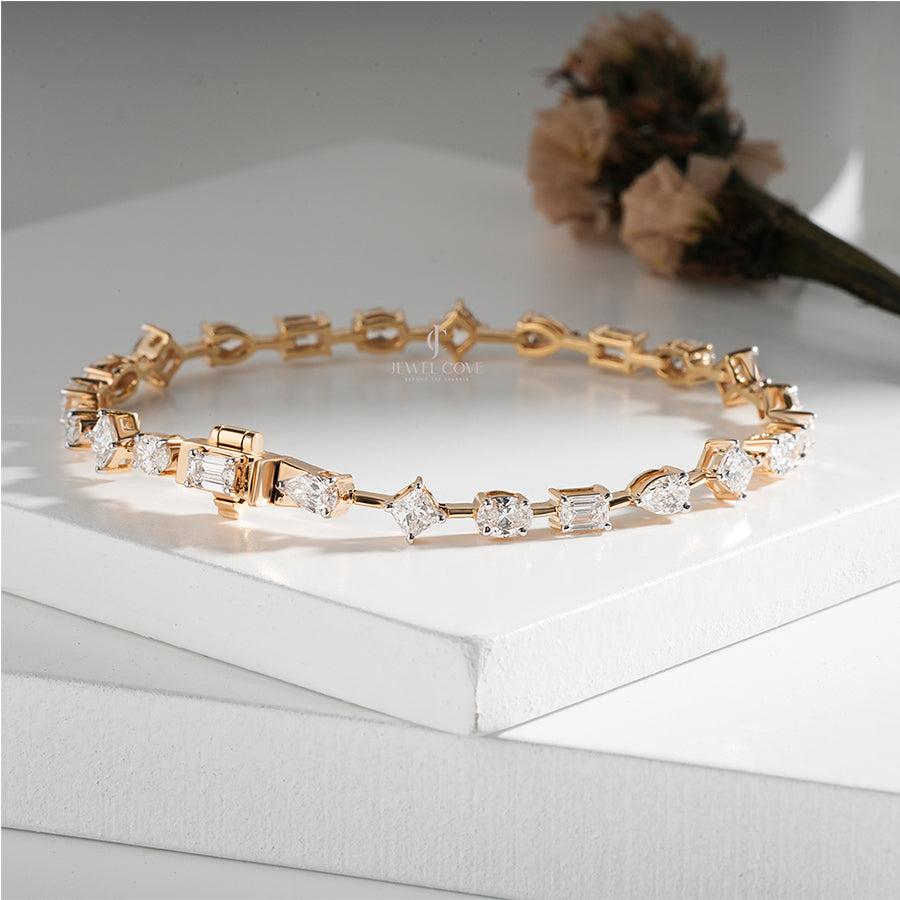 Delicate Gold Bracelet with Round and Princess Cut Diamonds